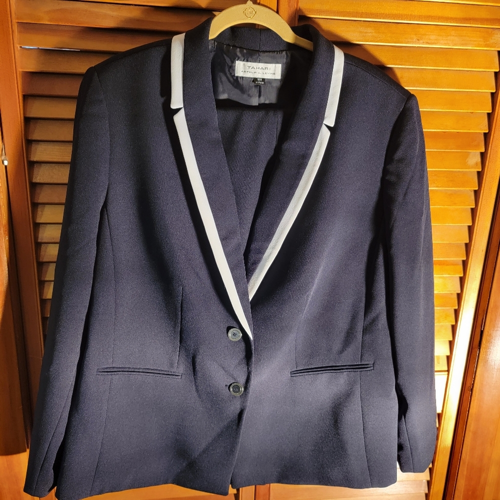 Tahari Navy 2 Piece Suit